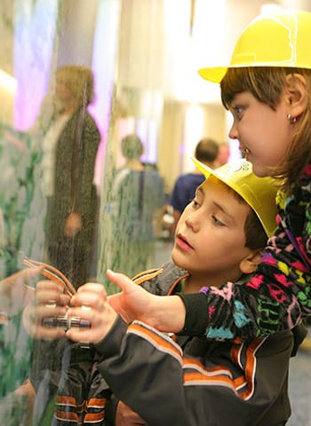 A botanical custom glass artwork, designed by Henry Domke and wall-cladding in the Hershey Children's Hospital and printed on glass by Skyline Design.